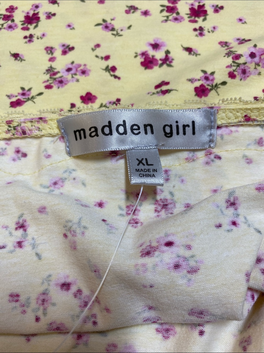 Madden Girl Juniors XLarge Lace Trim Yellow Floral Cami Tank Top New D27e - Picture 6 of 12